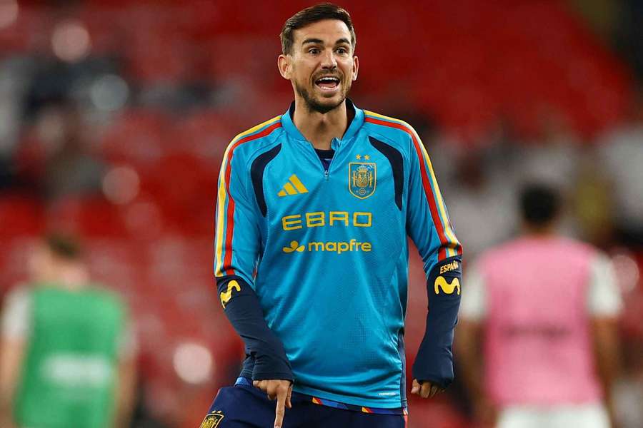 Fabián, durante el calentamiento en Wembley