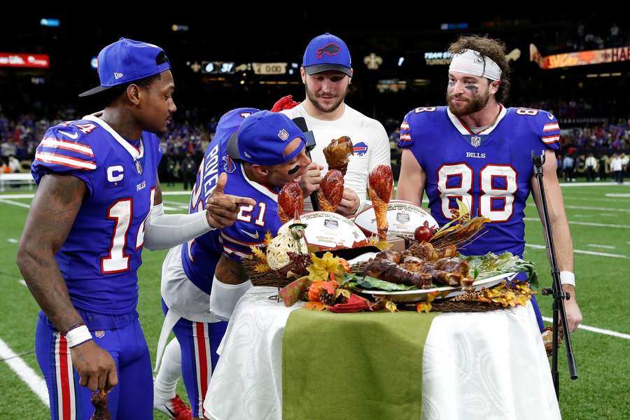 De Bills wonnen vorig jaar op Thanksgiving in New Orleans en mochten aan de kalkoen