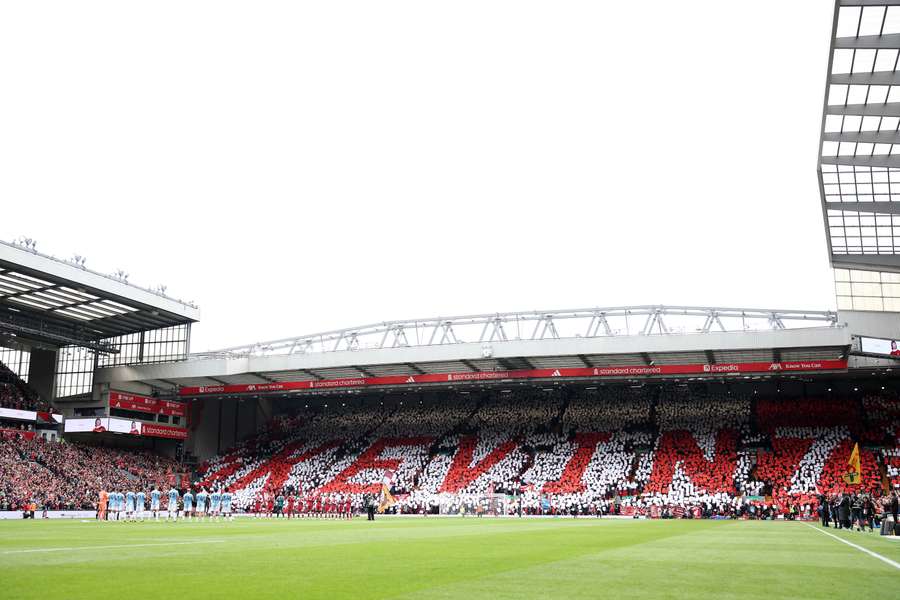 A tifo is displayed during the minute's applause in remembrance of former player Kevin Keegan