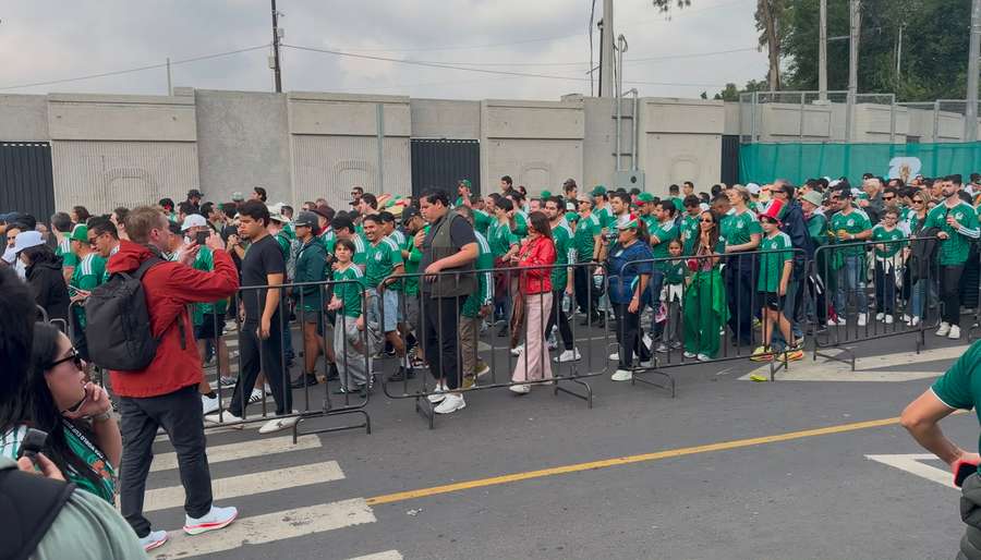 Azteca recebeu cerimônia de abertura e primeiro jogo da Copa