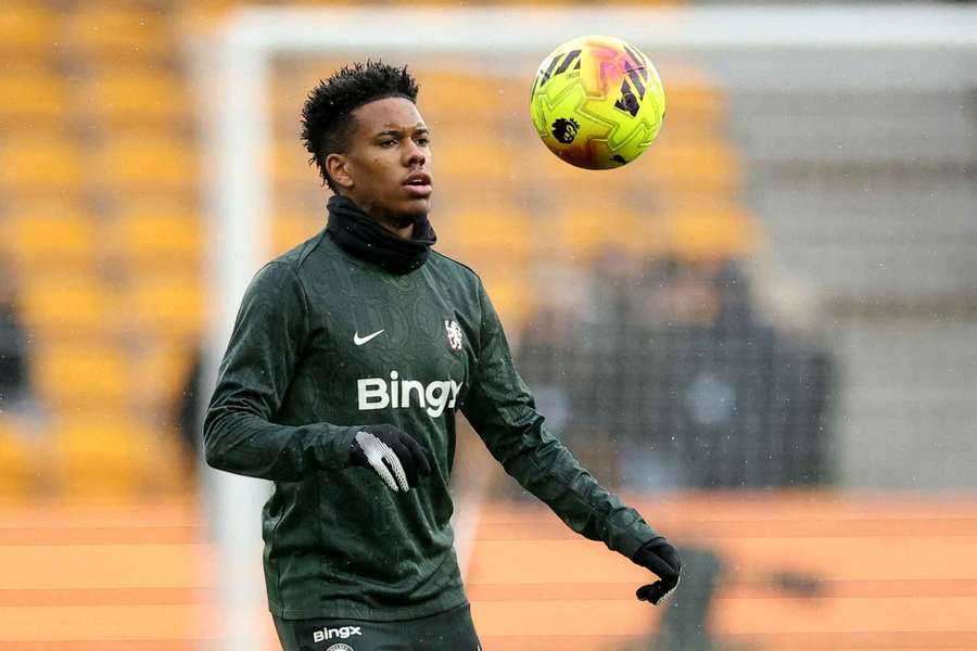 Chelsea hit by Estevao injury setback Chelsea hit by Estevao injury setback