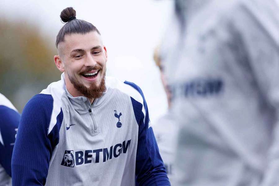 Radu Drăgușin la antrenamente