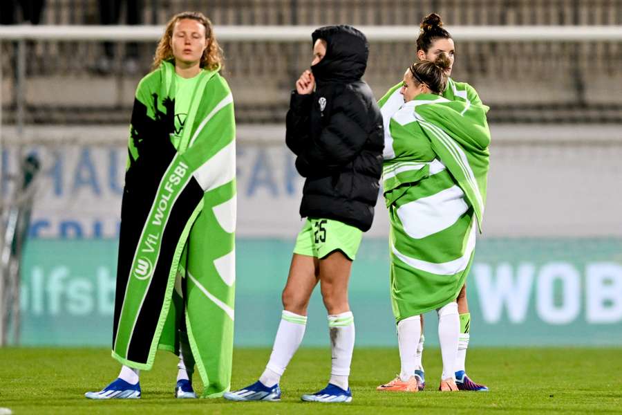 Teleurstelling bij de vrouwen van VfL Wolfsburg na de uitschakeling in eigen huis