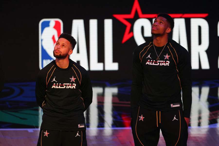 Giannis cree que Curry es el mejor de la NBA por haber ganado el anillo la temporada pasada.