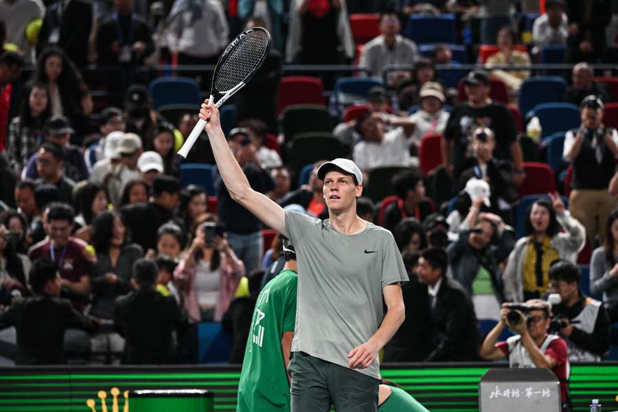 Jannik Sinner celebrates after his victory against Tomas Machac