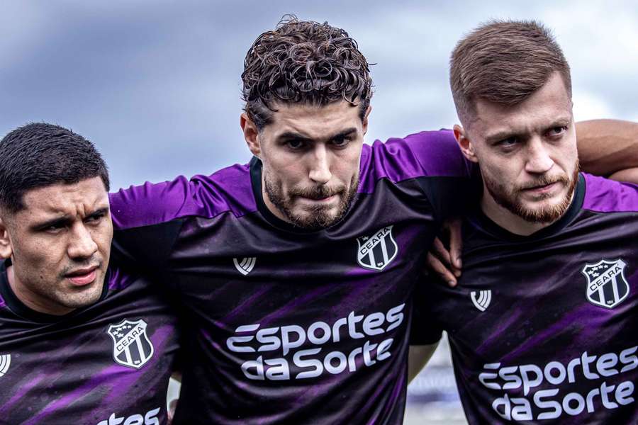 Pedro Raul (ao centro) é esperança de gols do Vozão