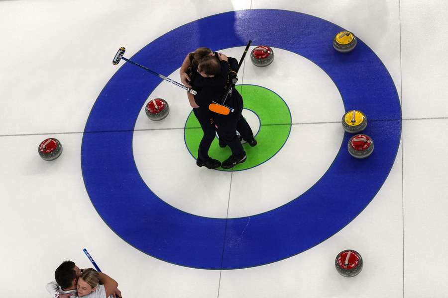 Szwedzkie rodzeństwo górą w finale miksta