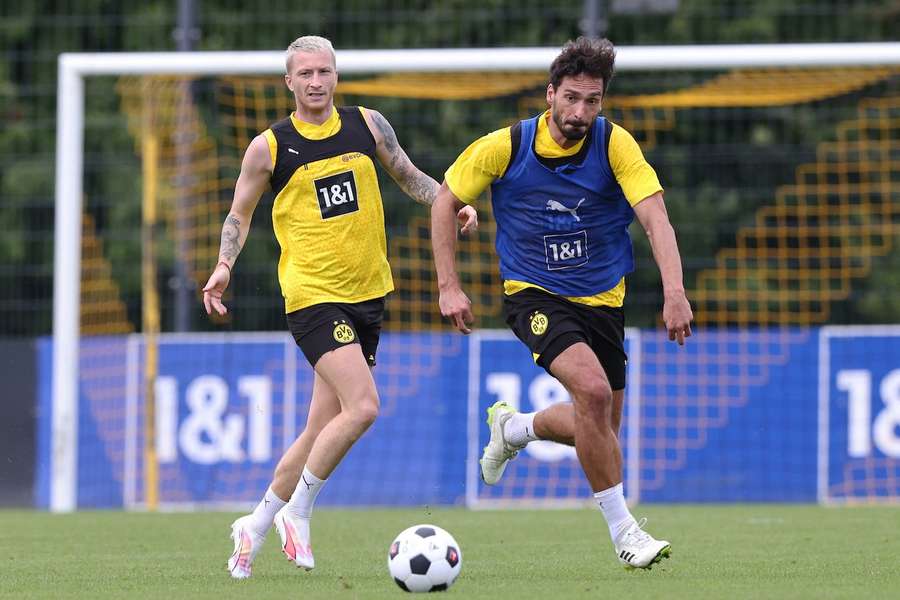Marco Reus (l.) und Mats Hummels prägen seit Jahren das Spiel von Borussia Dortmund.