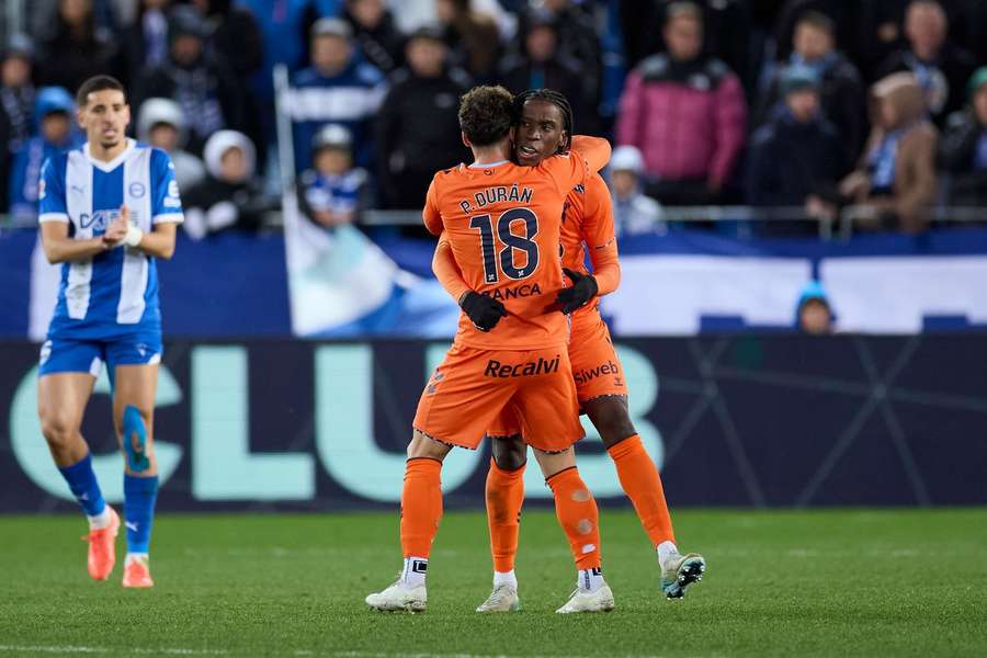 Jediná střela na branku z penalty stačila Alavésu jen na bod. Celtu Vigo zachránil Duran