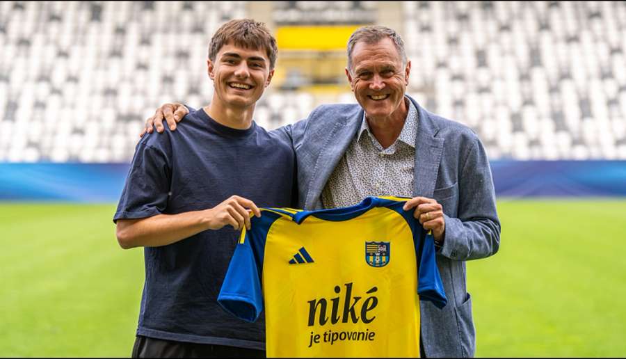 Mateáš sa stal hráčom Košíc. Mateáš sa stal hráčom Košíc.