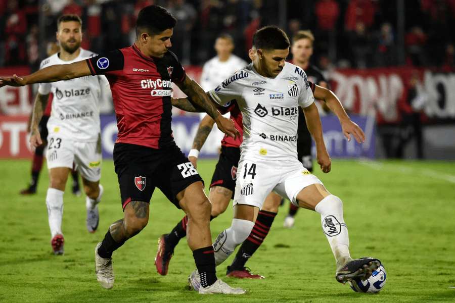 Na ida na Argentina, deu Newell's