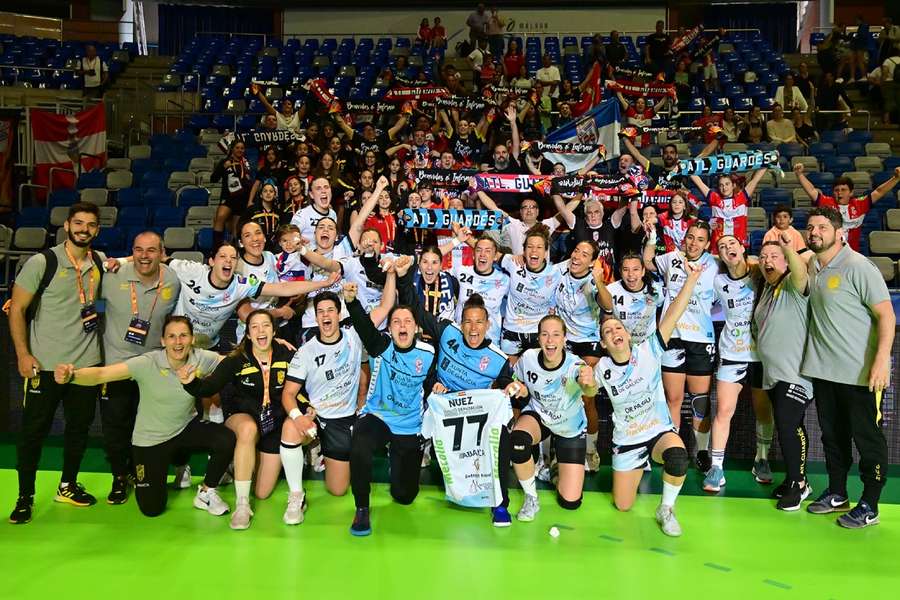 El Guardés celebra su victoria y el pase a semifinales