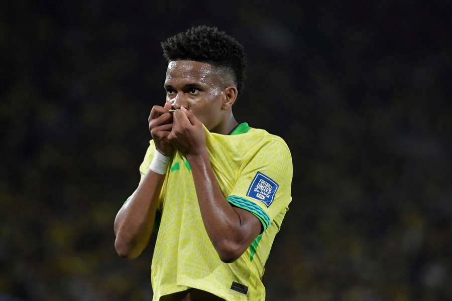 Estevão marcou o primeiro da vitória brasileira por 3 a 0