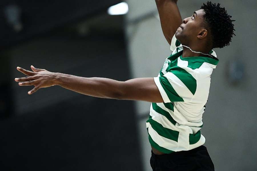 Sporting somou novo triunfo