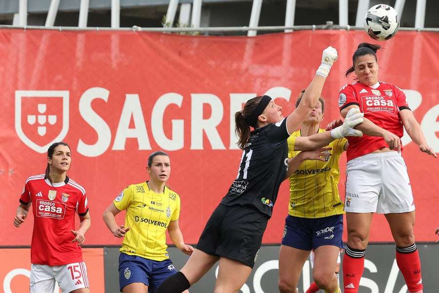 Cristina Prieto em ação diante do Valadares Gaia