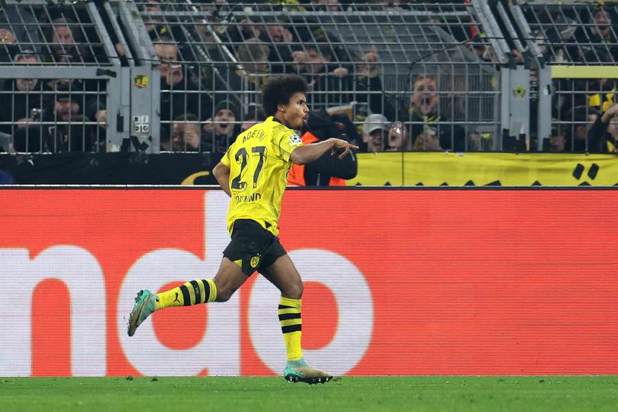 Karim Adeyemi ontbreekt de komende weken bij zijn club Borussia Dortmund