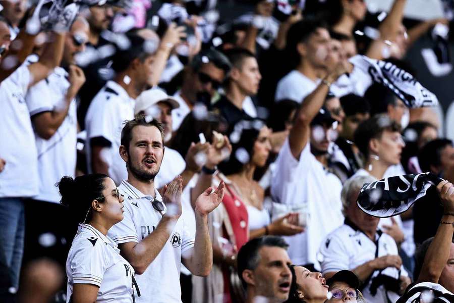Sócios do Vitória SC foram chamados a votar Sócios do Vitória SC foram chamados a votar