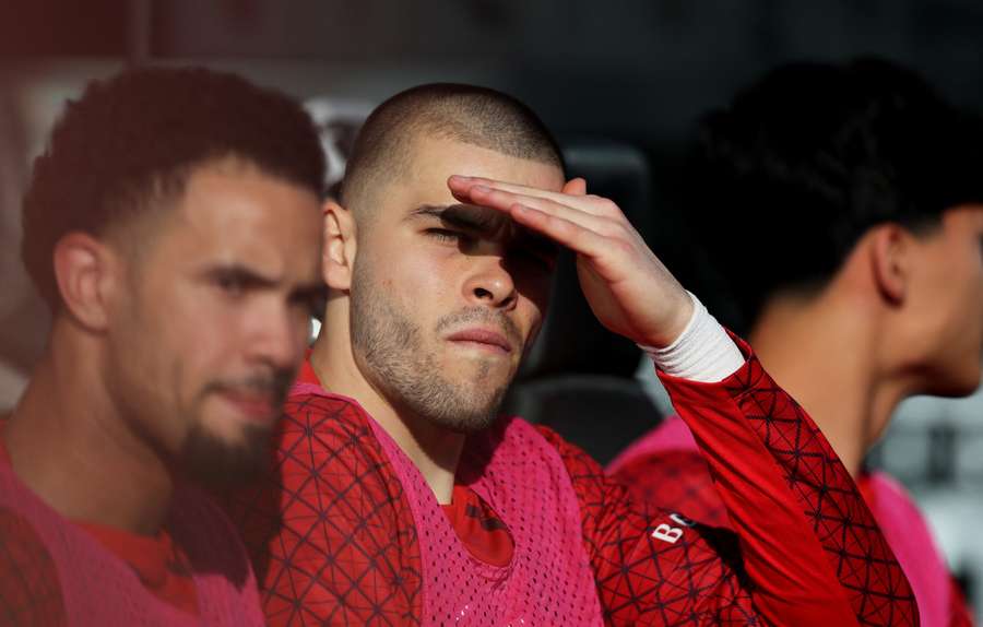 Lucas Chevalier sulla panchina del PSG