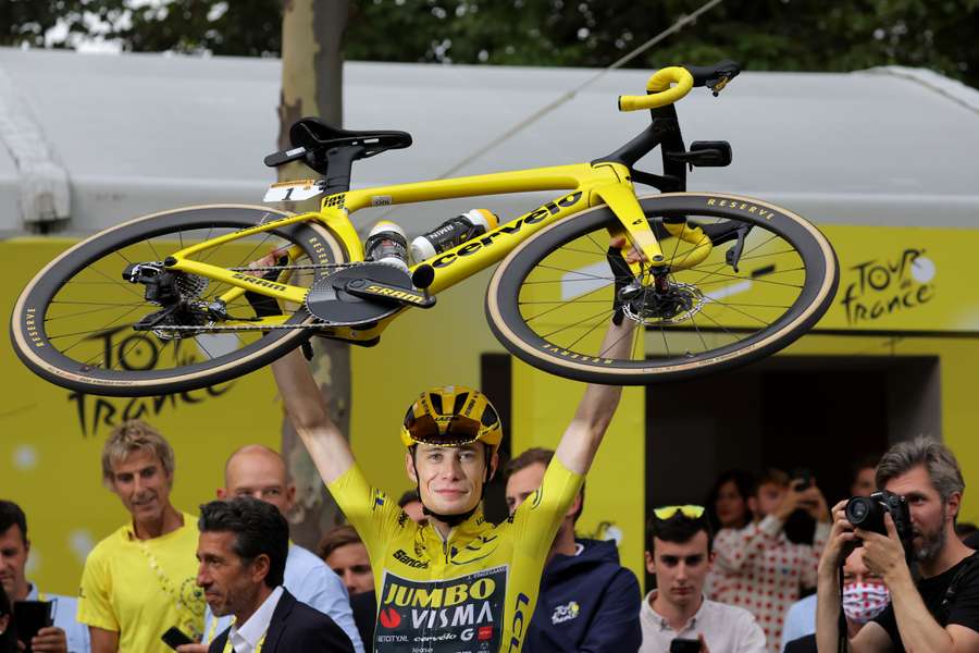 Vingegaard triumphierte zum zweiten Mal bei der Tour de France