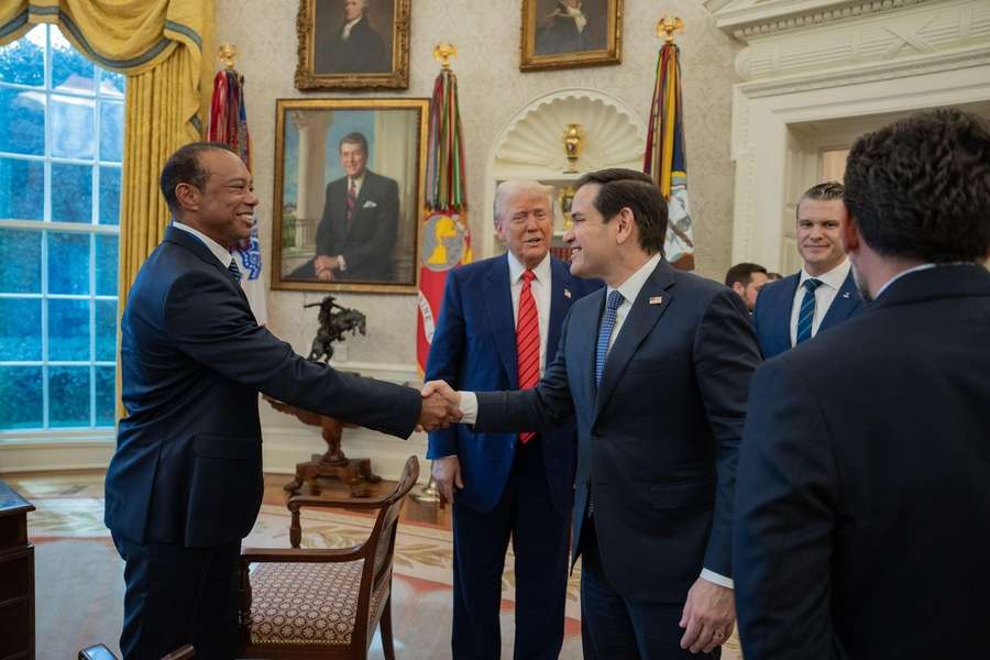 Tiger Woods odwiedza byłego teścia swojej nowej partnerki