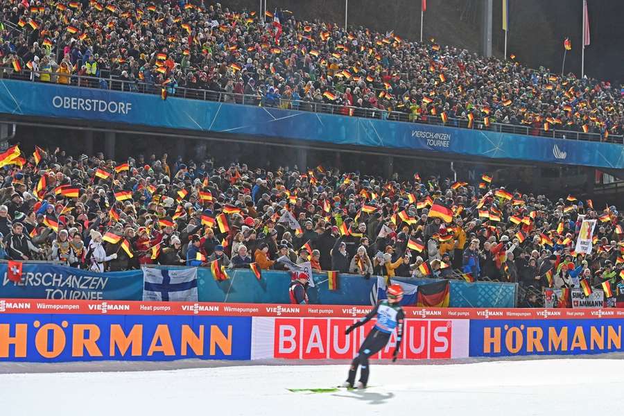 Auch in diesem Jahr strömen die deutschen Fans nach Oberstdorf.