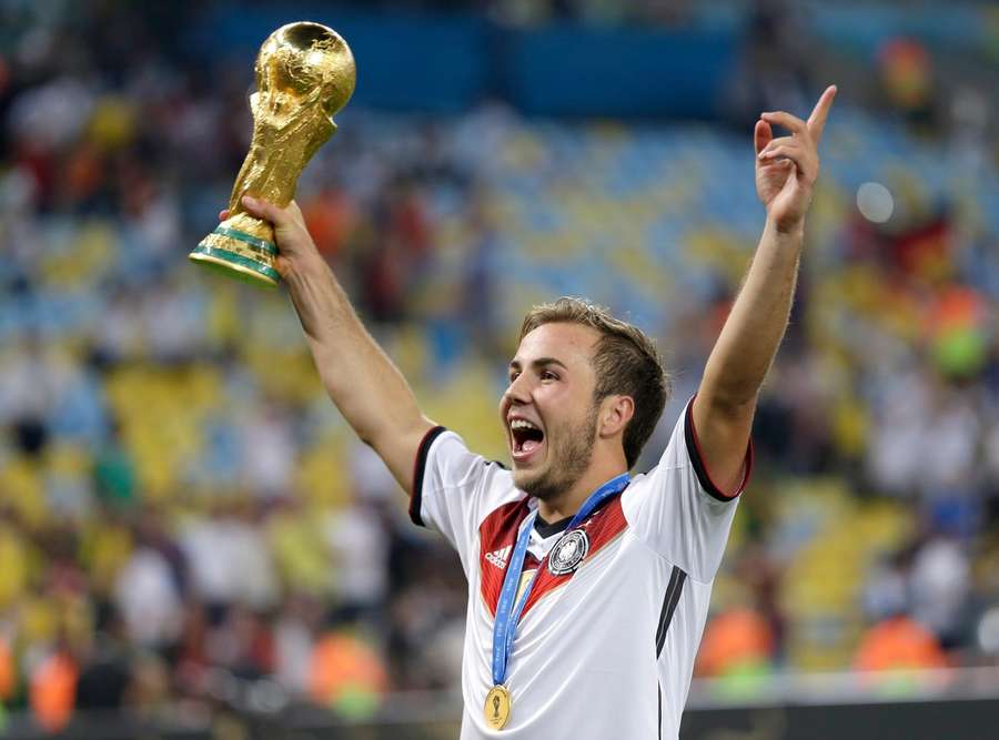 Mario Götze rozhodl gólem v prodloužení finále MS 2014 mezi Německem a Argentinou.