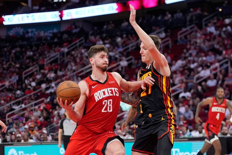 Krejčí měl v duelu s Rockets roli náhradníka.