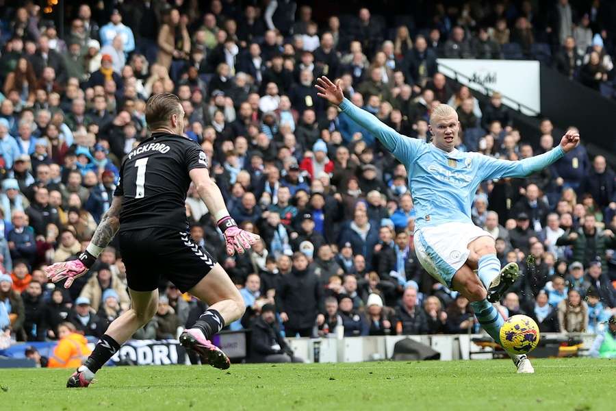 Erling Haaland führte ManCity zum Sieg gegen Everton.