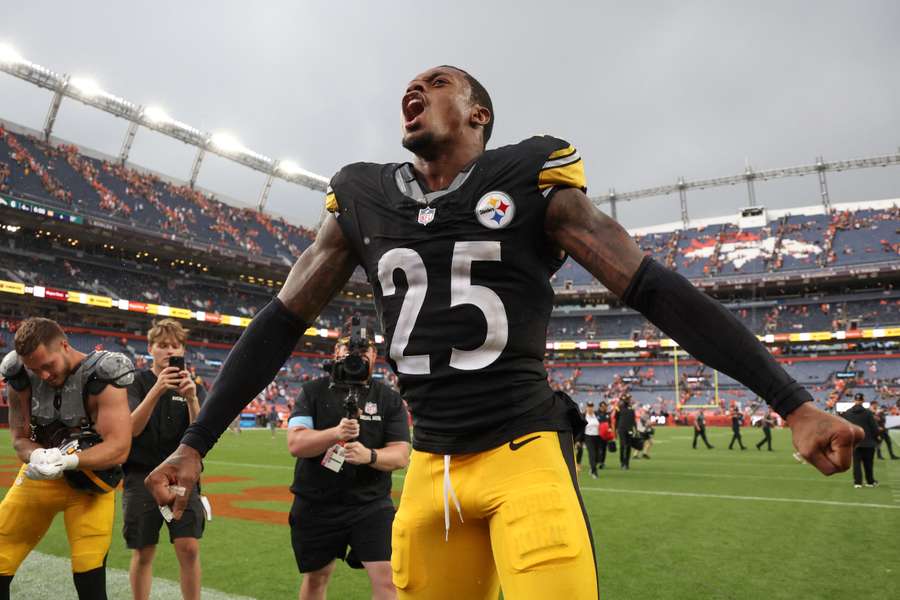 Pittsburgh Steelers safety DeShon Elliott celebrates after a win against the Denver Broncos