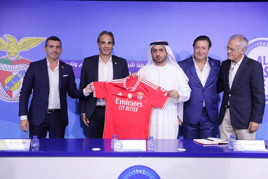 Anúncio do acordo para gestão técnica da Al-Nasr Football Academy