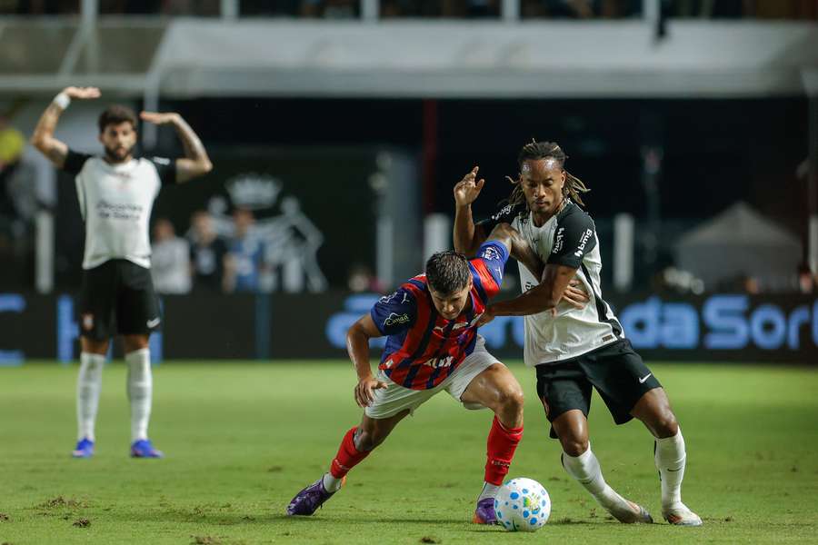 Bahia foi mais eficiente na Vila Belmiro Bahia foi mais eficiente na Vila Belmiro