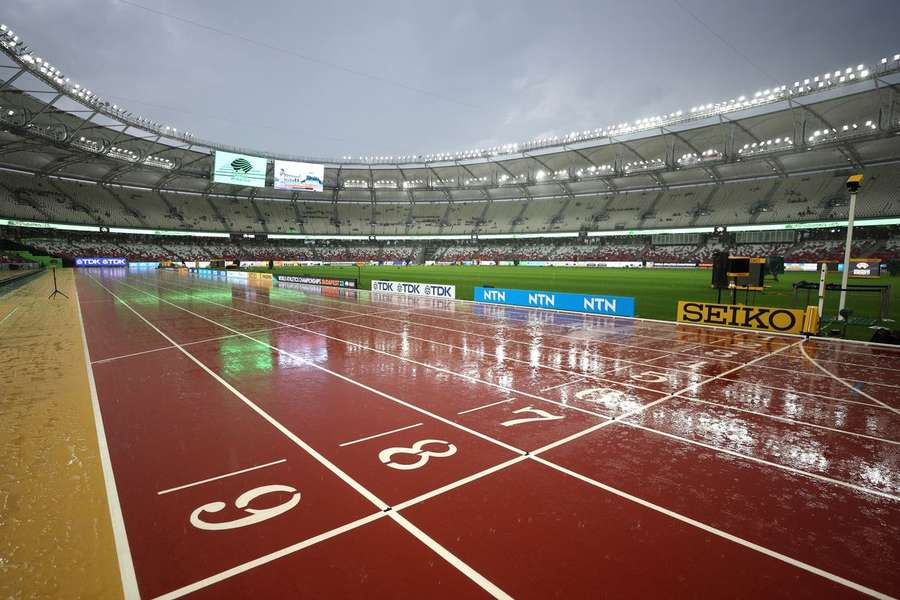 Federação Internacional de Atletismo autoriza atletas russos a participarem  dos Jogos Olímpicos de Tóquio através da bandeira neutra - Lei em Campo