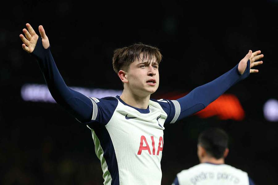 Moore musel na nějaký čas pozastavit kariéru.