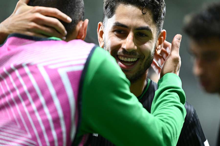 Ayoze celebra el gol del Betis