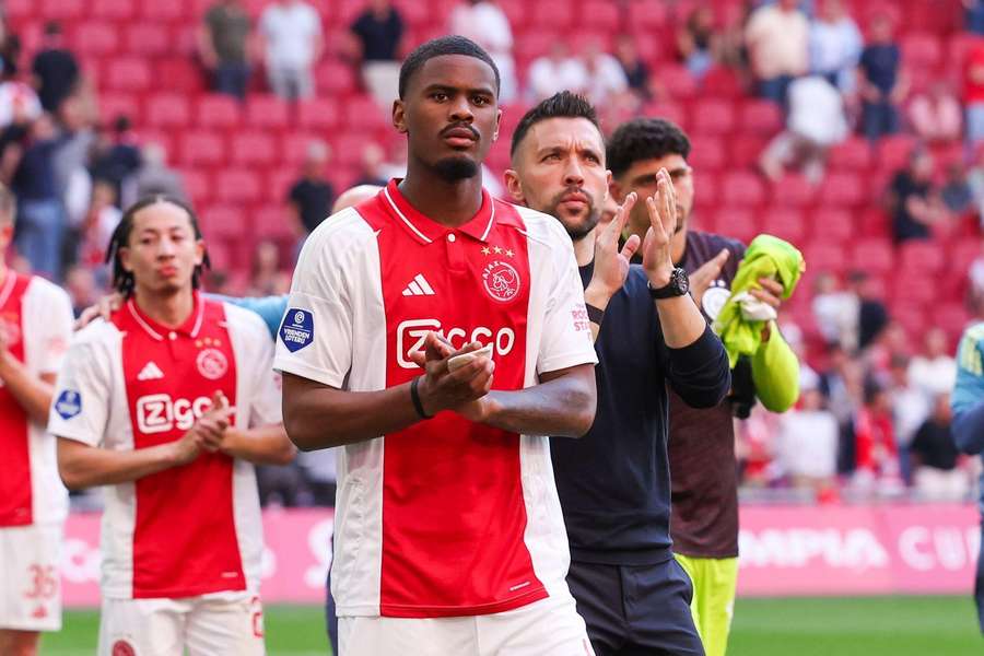 Chelsea Make Move for £60m Ajax Star Jorrel Hato Amid Liverpool Interest Chelsea Make Move for £60m Ajax Star Jorrel Hato Amid Liverpool Interest