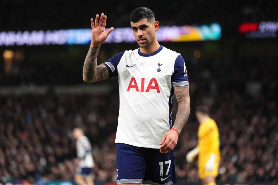 Tottenham star Cristian Romero holds talks with Diego Simeone