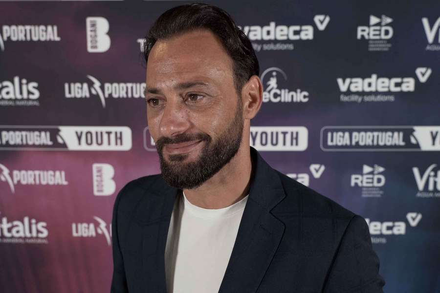Beto Pimparel, antigo guarda-redes internacional português