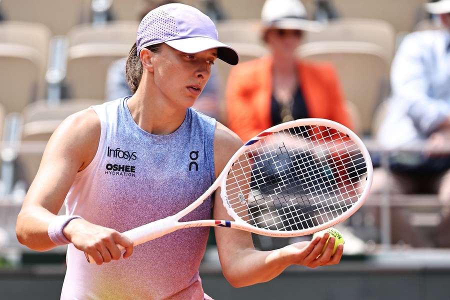 Tenis  Flash: Czas na wielki pojedynek w Paryżu. Świątek czy Sabalenka zagra w finale?