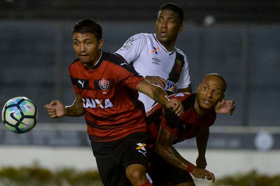 Vasco e Vitória se encontraram na Copa do Brasil pela última vez em 2017 Vasco e Vitória se encontraram na Copa do Brasil pela última vez em 2017