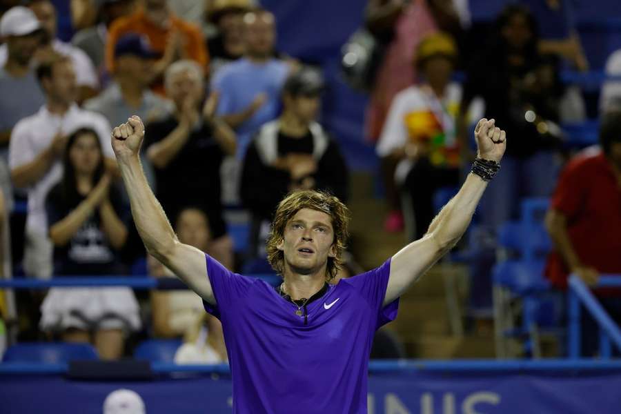 Rublev and Kyrgios both come through two matches in hectic Washington day