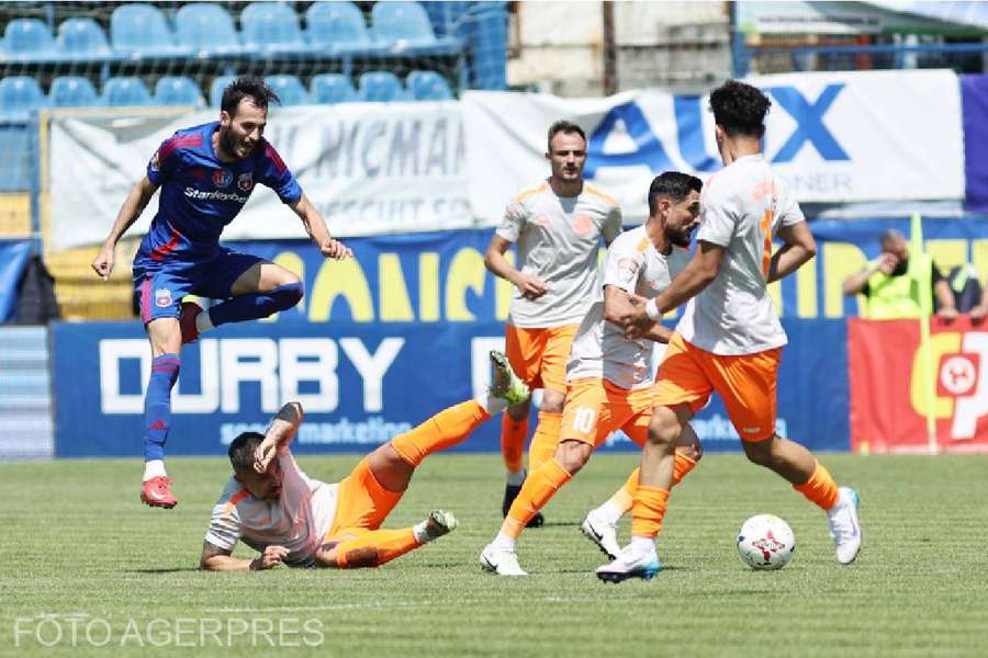 Metaloglobus este în prezent prima echipă care va participa în barajul de promovare în Superligă