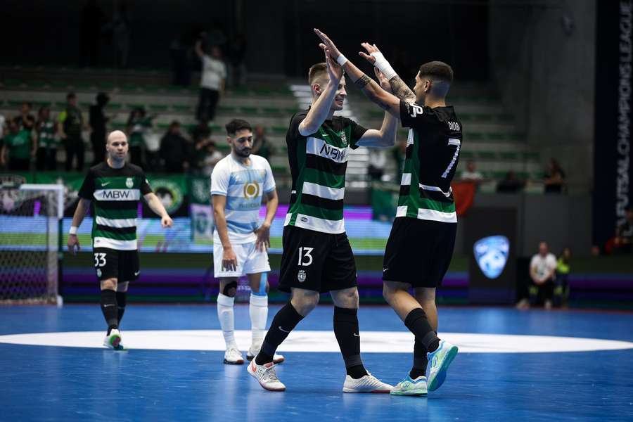 Sporting venceu o Interobal Plzen por 7-2 no João Rocha Sporting venceu o Interobal Plzen por 7-2 no João Rocha