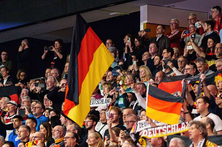 Die deutschen Fans stehen voll und ganz hinter der DHB-Auswahl.