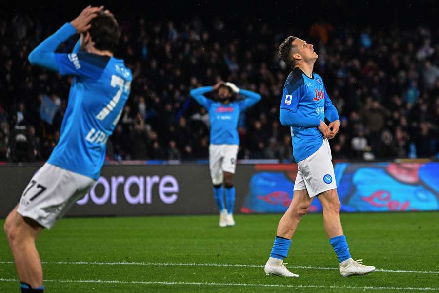 Napoli ærgrer sig over det overraskende nederlag mod Lazio