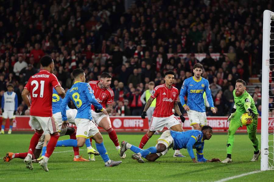 Wolverhampton Wanderers' Jose Sa makes a save