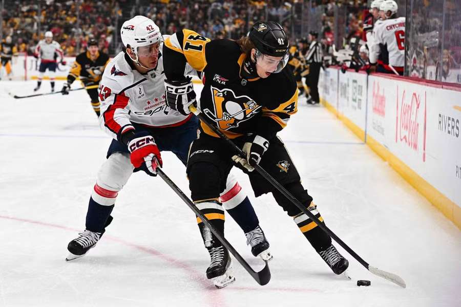 Koivunen zostáva v Pittsburghu.