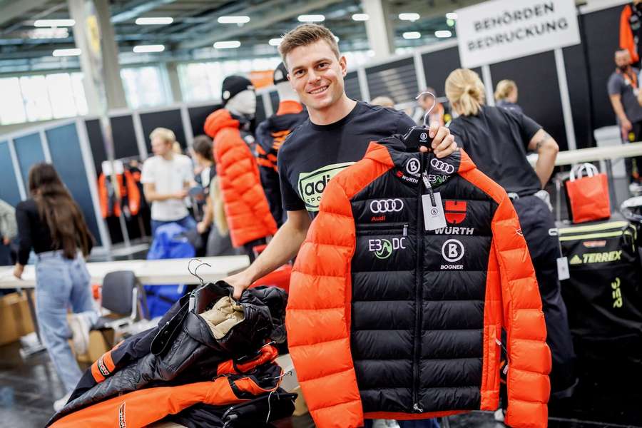 Alexander Schmid ist zurück im Weltcup-Zirkus. Alexander Schmid ist zurück im Weltcup-Zirkus.