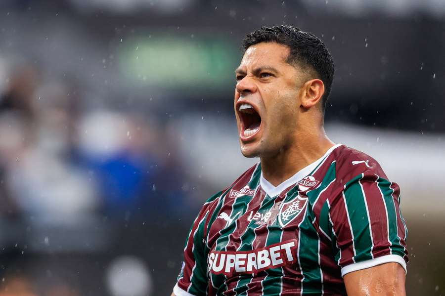 Hulk ficou no banco de reservas no clássico com o Flamengo Hulk ficou no banco de reservas no clássico com o Flamengo