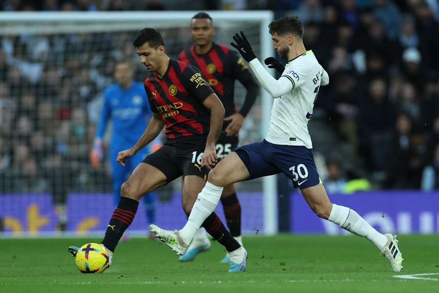 Rodrigo Bentancur liep zaterdag tegen Leicester City een knieblessure op