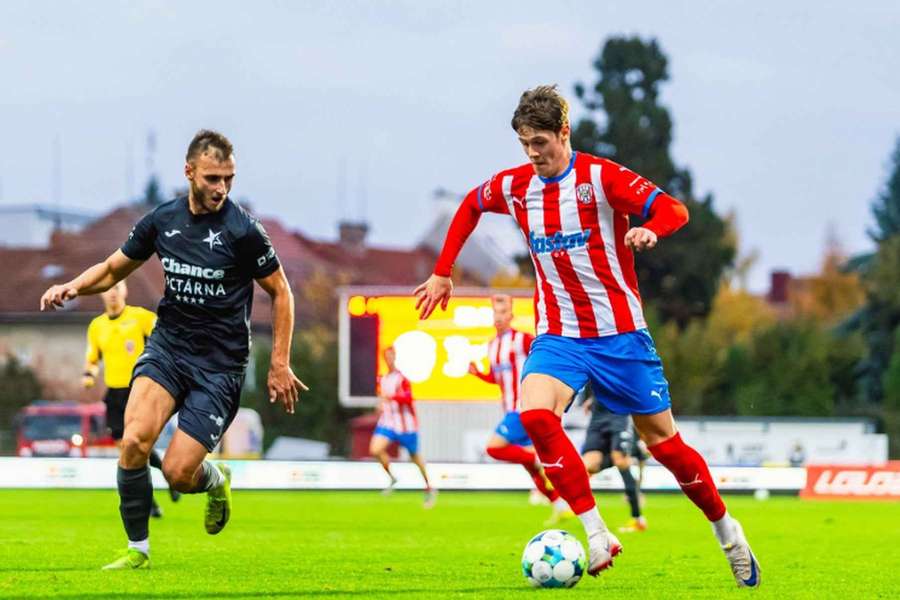 Zbrojovka Brno jde v čele druhé ligy do trháku. Zbrojovka Brno jde v čele druhé ligy do trháku.